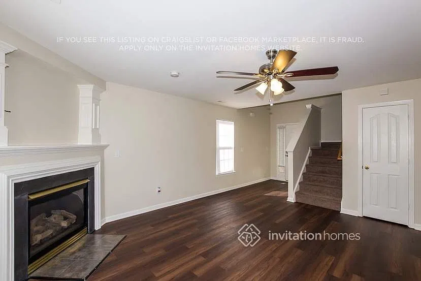 10214 Green Hedge Ave Charlotte, NC 28269 — Photo 3