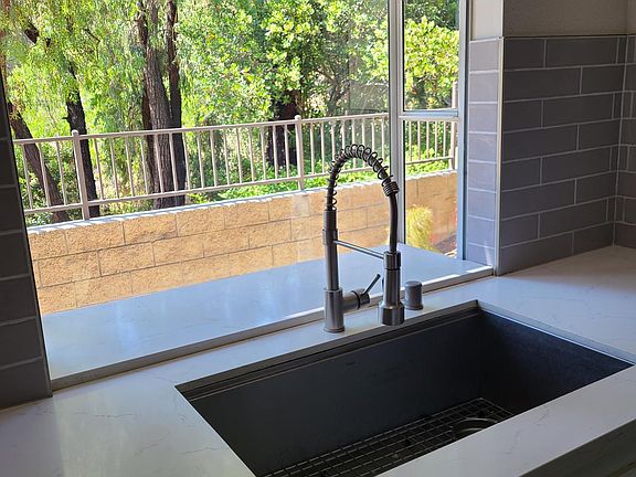 3rd image of 5530 Spanish Oak Ln #76