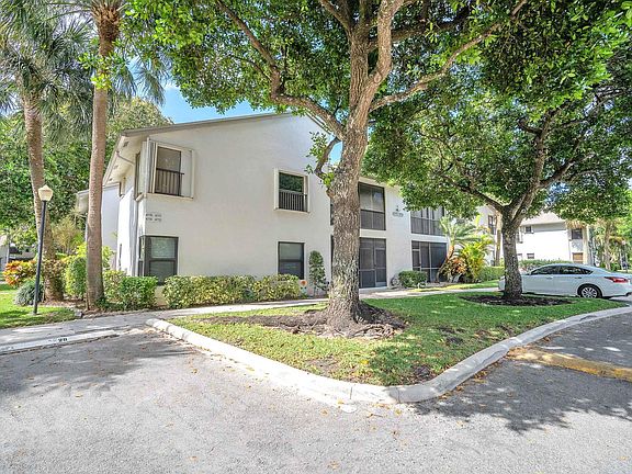 3rd image of 4775 NW 22 #4775
