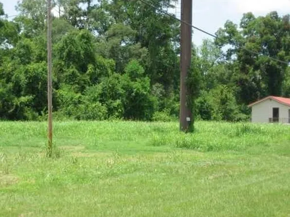 2 S Macarthur Dr, Alexandria, LA 71301