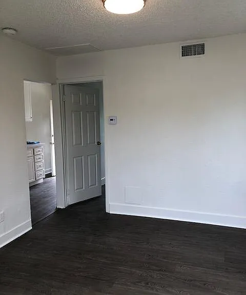 428 Entrance/Living room: Luxury vinyl plank = new except for bathroom