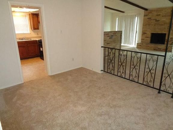 5th image of 17103 Jane Lynn Ln