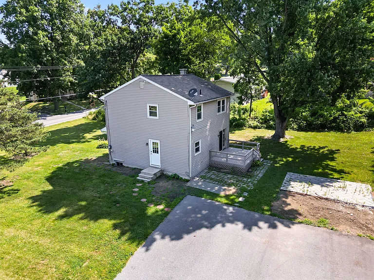 5810 Burkey Rd — Photo 6