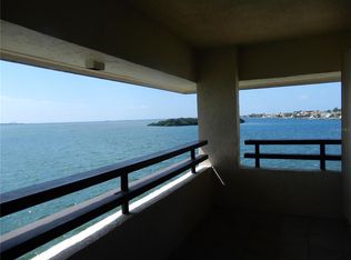 135 1st St E APT 205, Tierra Verde, FL 33715