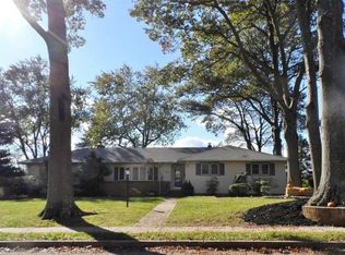 140 Birch Dr, Shrewsbury, NJ