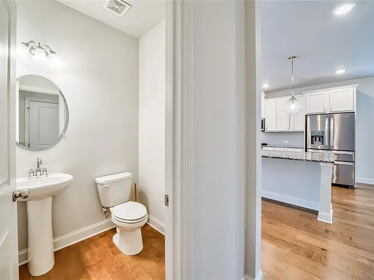 2510 Great Silver Fir Aly — Photo 15