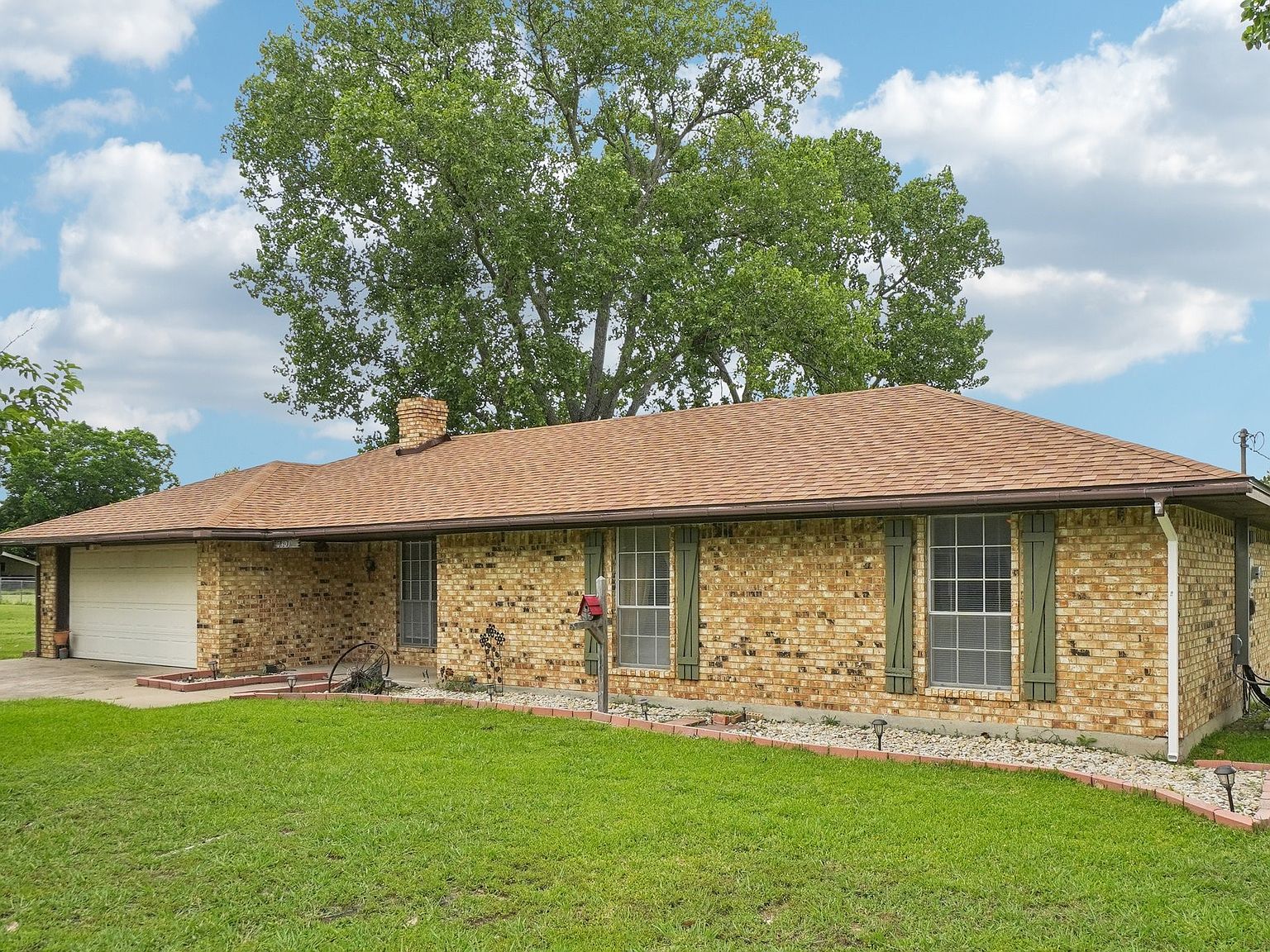 1301 Azalea Ln, Waxahachie, TX 75165 | Zillow