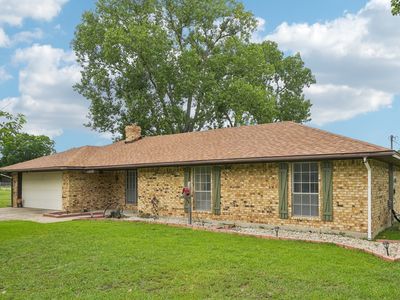 1301 Azalea Ln, Waxahachie, TX, 75165