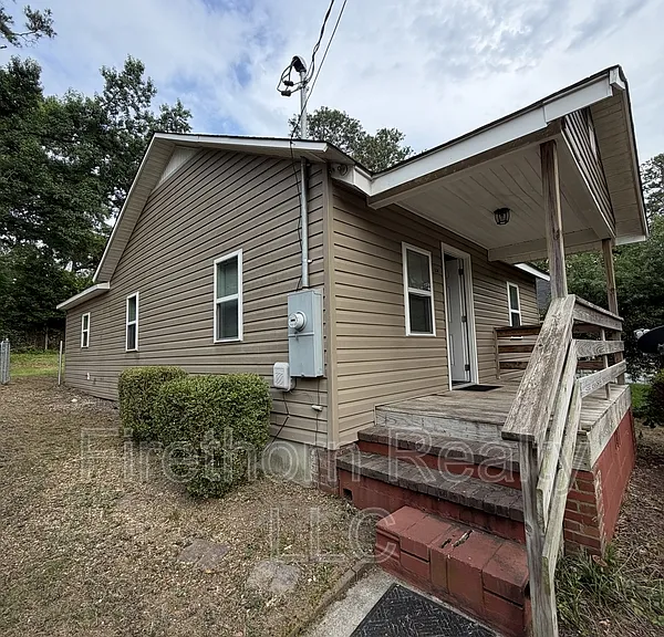 534 Basin St — Photo 1