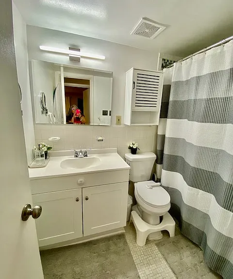 main bathroom 1, tile floors