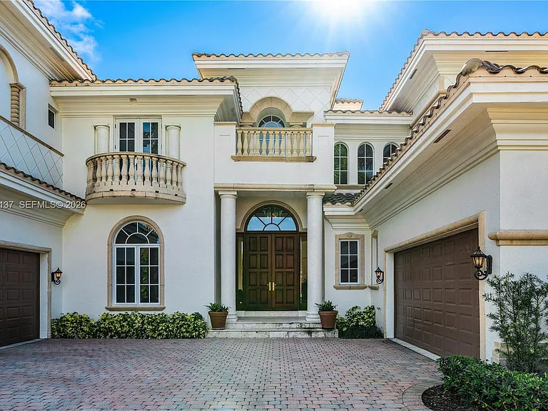 4900 Sanctuary Ln — Photo 3