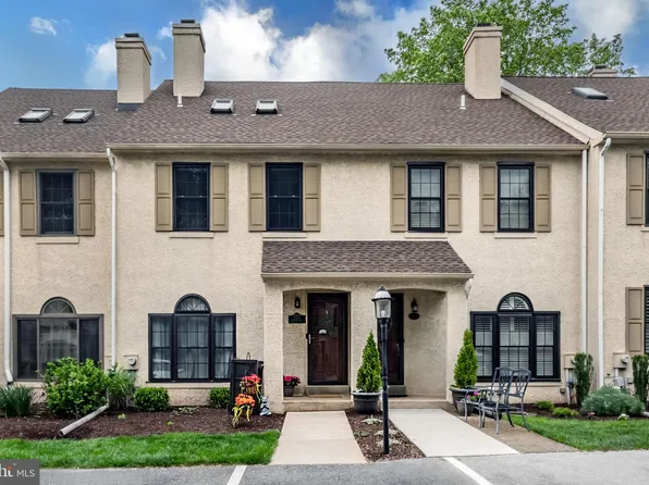 2803 Stoneham Dr, West Chester, PA 19382