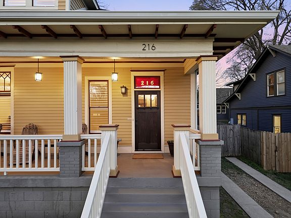 3rd image of 216 Chapel Ave