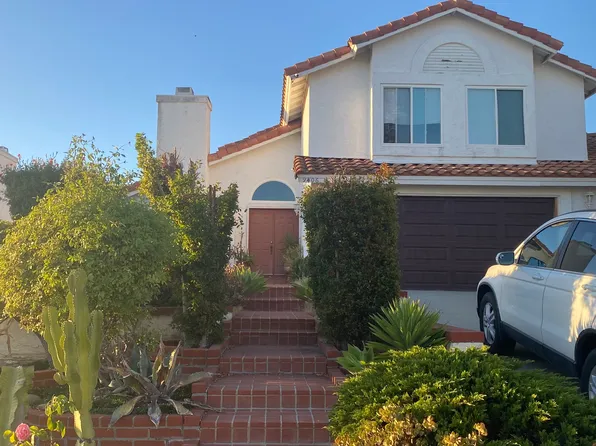 9406 Laurentian Dr, San Diego, CA 92129