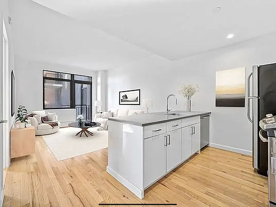 1st image of 210 E 121st St #3W