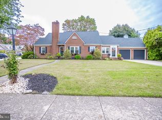 221 Clearview Rd, Hanover, PA 17331