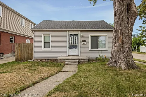 23465 Easterling Ave Photo 1