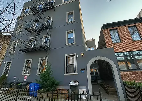 Rented by Reavis | media 30