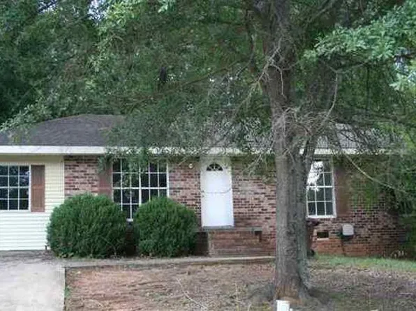 805 E Queen St, Pendleton, SC 29670