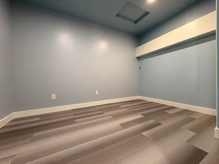 1645 S 288th St #203 — Photo 12
