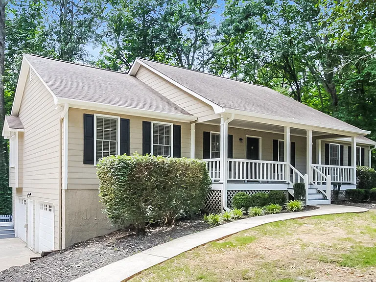 237 Vienna Way — Photo 4