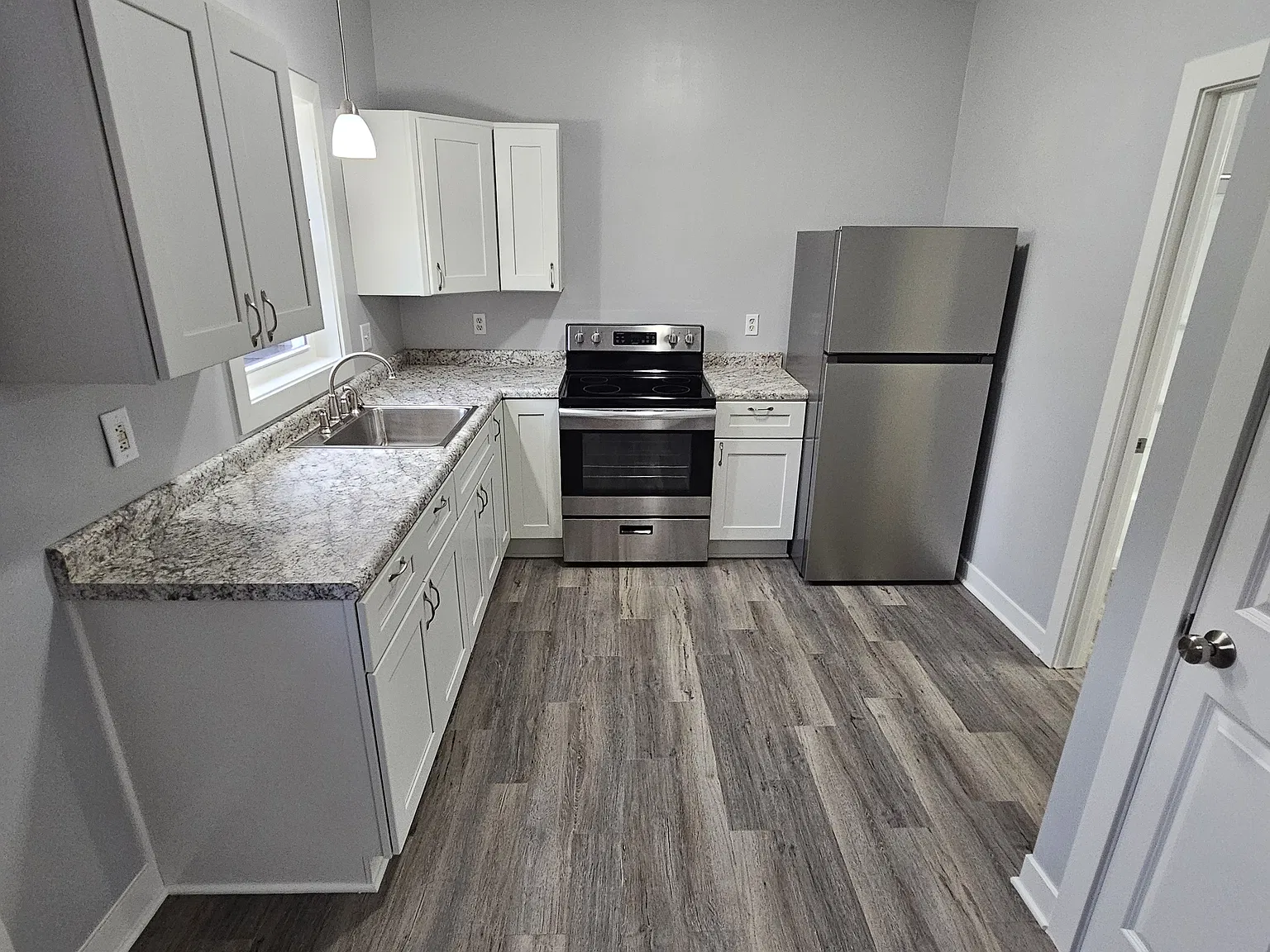 1 bed, $1,000 — Photo 2