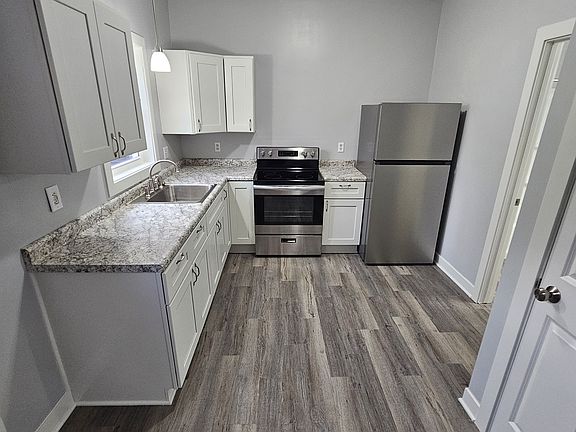 2nd image of 603 N Park St #607