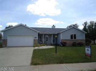 140 E 8th St, El Paso, IL
