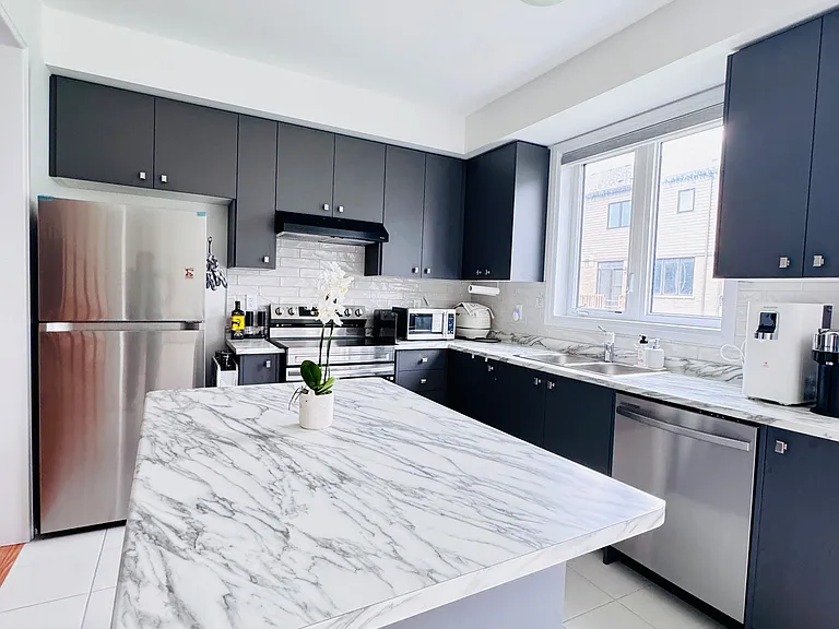 52 Cresthaven Hts — Photo 11