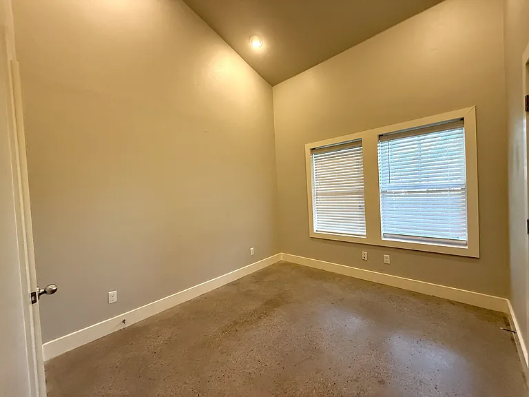 529 K St SW — Photo 9