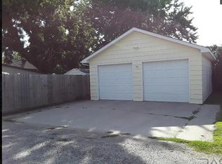 703 4th Ave SW, Pipestone, MN 56164