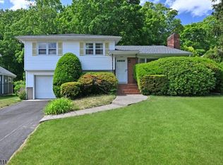 352 Cedar Ave, Ridgewood, NJ 07450