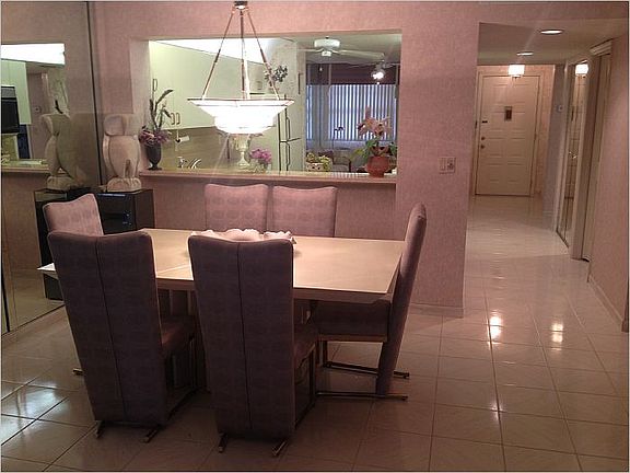5th image of 7231 Fairfax Dr