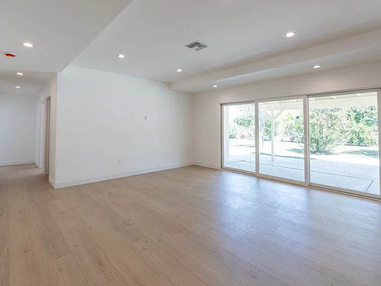 6644 Platt Ave — Photo 7