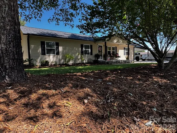 4722 Chapel Rd, Maiden, NC 28650