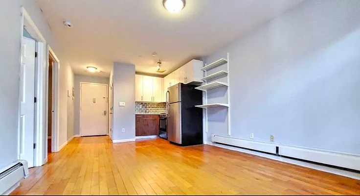 Rented by eRealty Advisors USA Inc | media 28