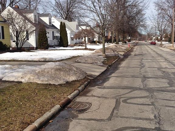 2nd image of 1286 Commonwealth Ave