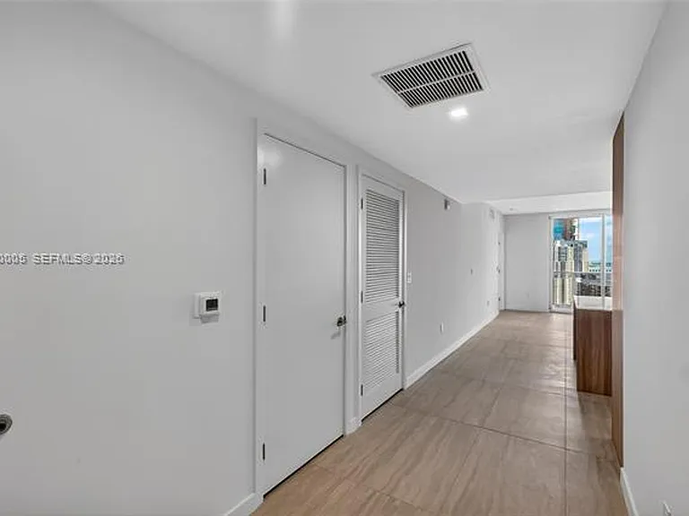 77 5th St #4202 — Photo 16