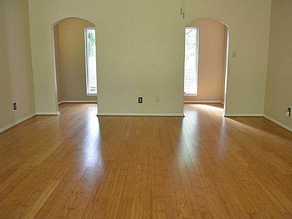 5th image of 5115 Kingfisher Dr