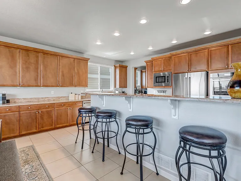 10168 Nottingham Dr — Photo 12