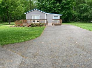 2 Riverside Dr, Stillwater, NY 12170