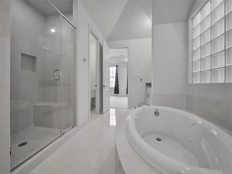 42 Wooded Park Pl — Photo 18
