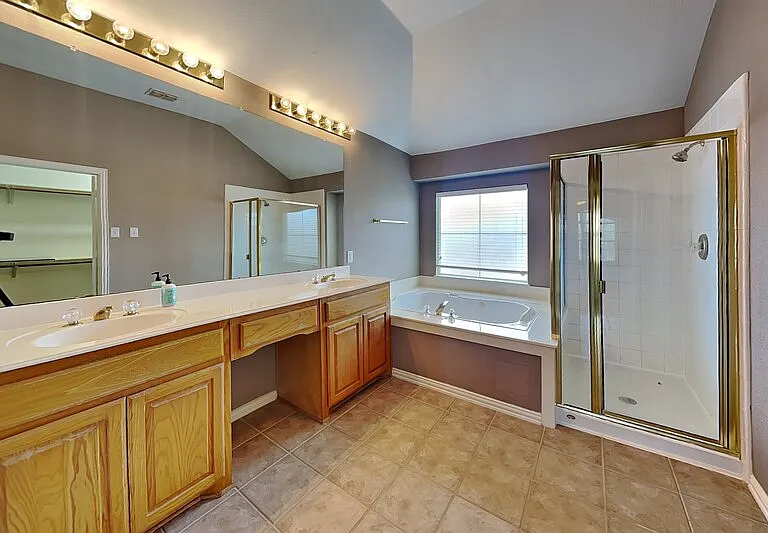 3910 Compton Dr — Photo 8