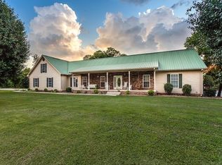 30 Reeves Dr, Trenton, GA 30752