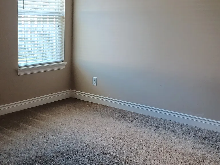 107 NW Michael Dr — Photo 10