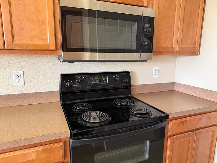 301 Meadow Lark Ln — Photo 27