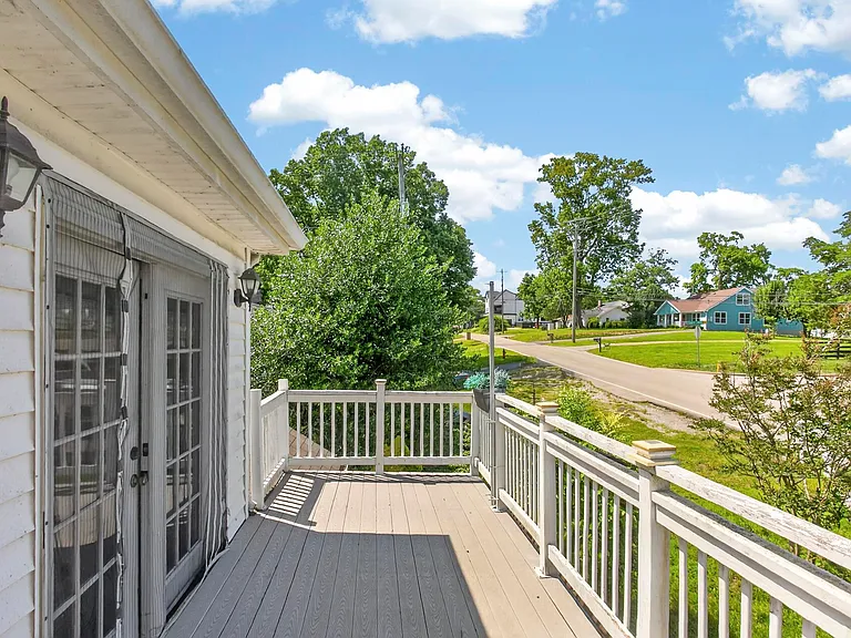 3008 Lakeshore Dr — Photo 40