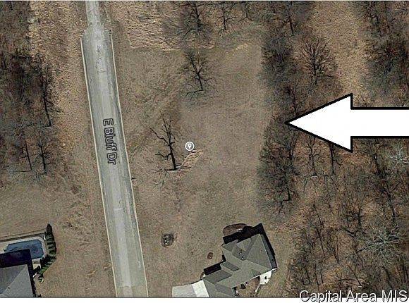 1st image of 32 E Bluff Dr