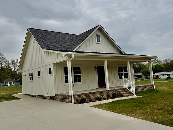 2nd image of 909 Hickory St Lot 16
