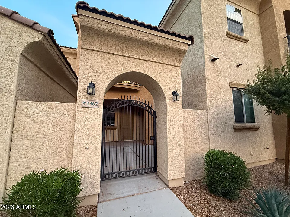 1367 S Country Club Dr #1362